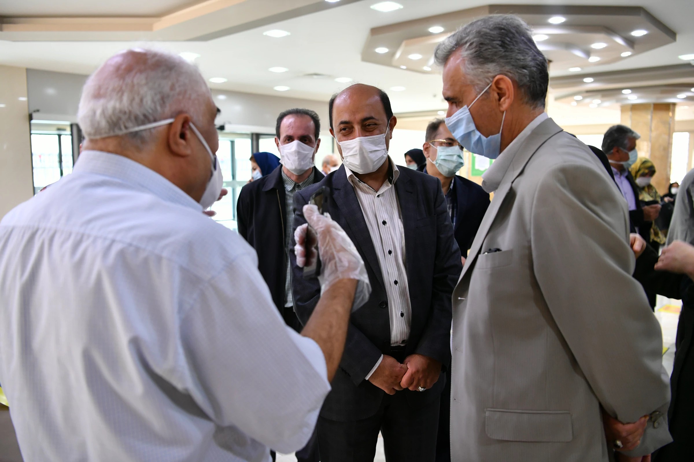 کلینیک آزادی 18