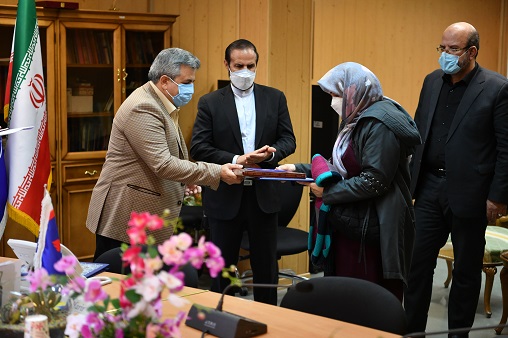 عکس جلسه و شهدا 2