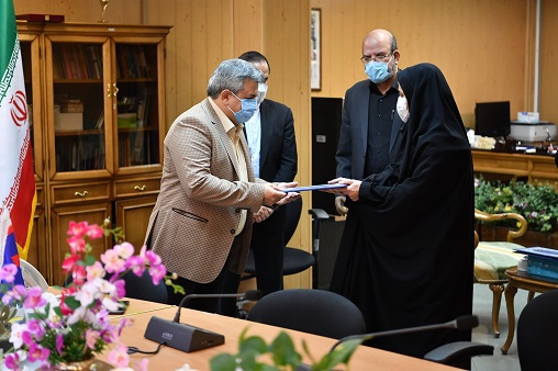 عکس جلسه و شهدا 5